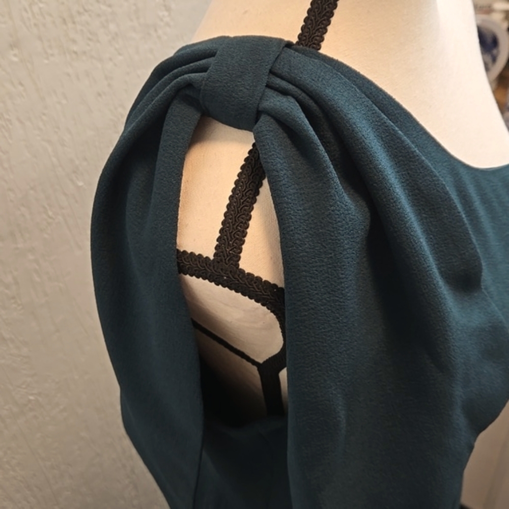 Dress The Population Georgina One Shoulder Gown Pine Green - Picture 8 of 14